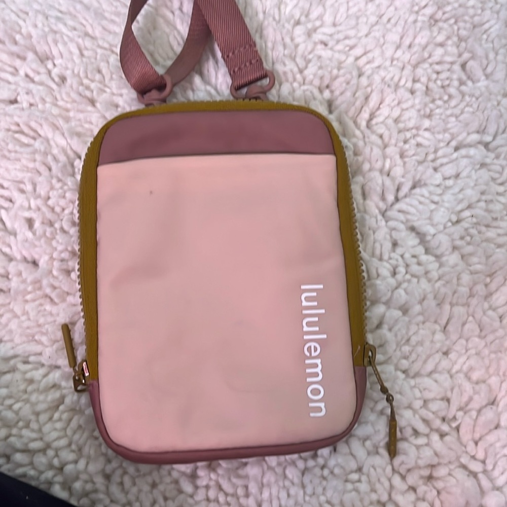 Lululemon crossbody.